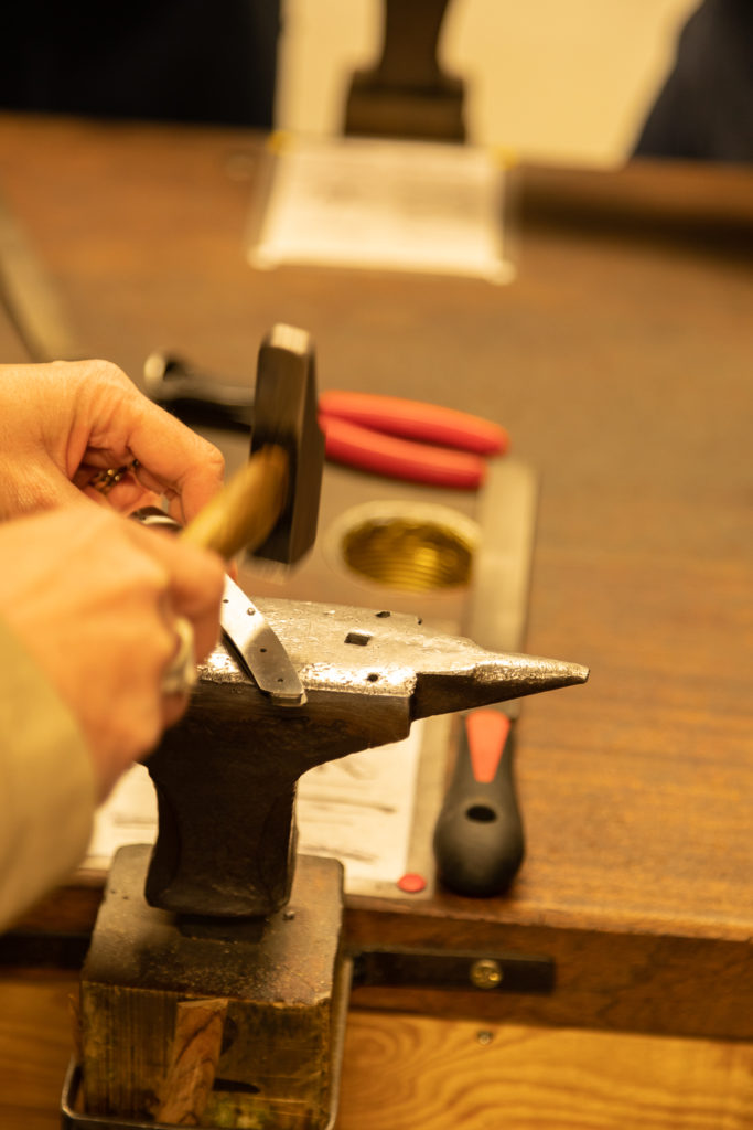 Make Your Own French Knife In Thiers